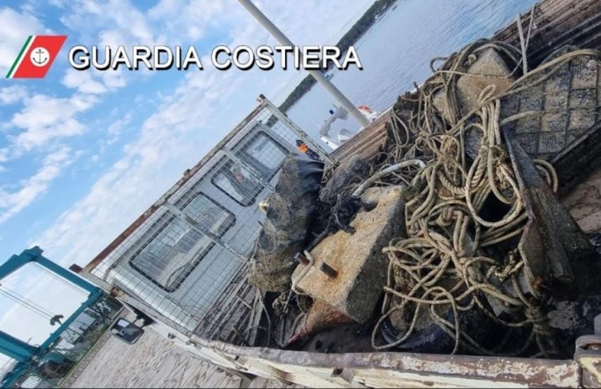 Sorpresi a pescare nell’area marina protetta. In due violano il divieto, scattano sanzioni e sequestri