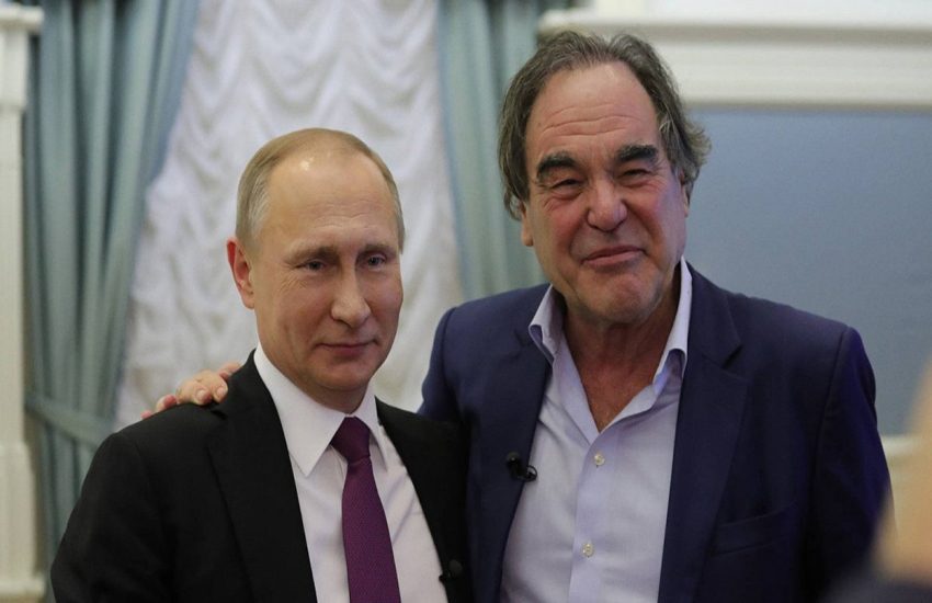 Oliver Stone difende Putin: “E’ molto importante capire”
