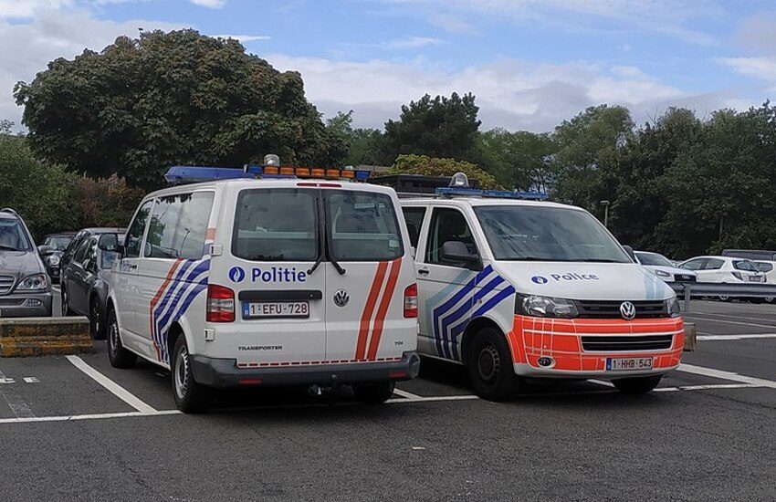 Serbia, un’altra strage; ragazzo spara sulla folla: almeno 8 morti e 13 feriti