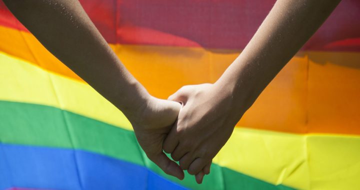 Giornata internazionale contro l’omolesbobitransfobia, la battaglia pugliese