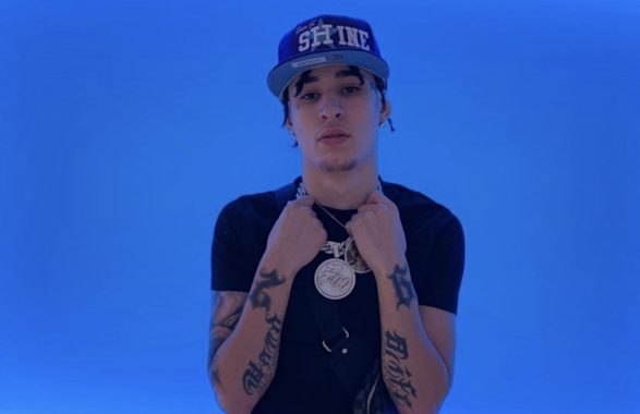 Rondo da Sosa, trapper, appeso a un canestro per il suo nuovo video