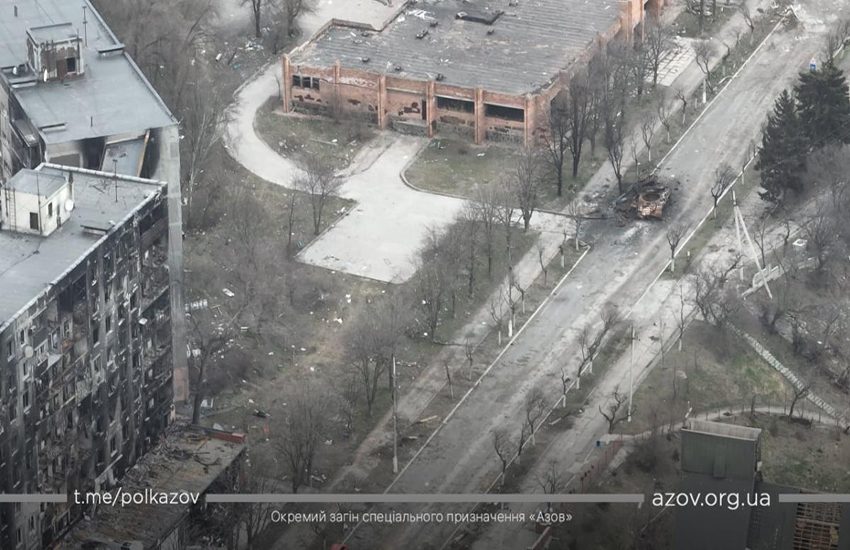 Mariupol: “I russi usano forni crematori mobili per nascondere i civili uccisi” (VIDEO)