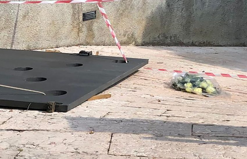 Tragedia a Trescore: il dramma della piccola schiacciata dal cancello. ’Ho sentito urlare aiuto aiuto’.