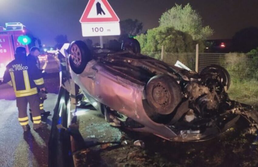 Paura nel Salento, 22enne si ribalta con l’auto nella notte