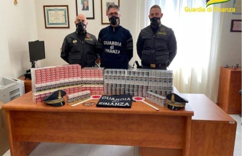 Villa San Giovanni, sequestrate nove tonnellate di sigarette contraffatte: 48enne in manette