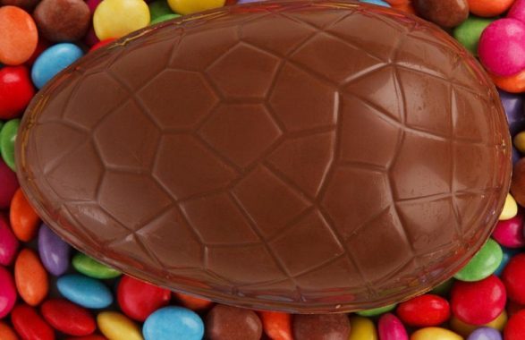 Uovo di Pasqua conservato per 62 anni: anziana signora racconta