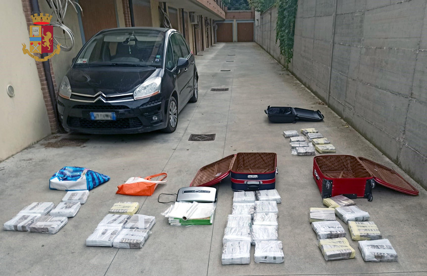 Milano: Traffico internazionale di droga e riciclaggio con opere d’arte, 31 arresti
