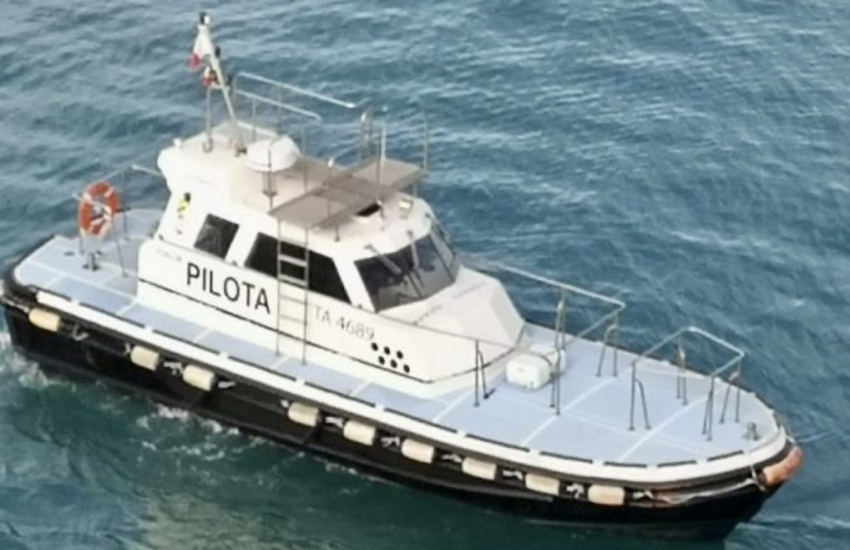 Taranto: Salvate 9 persone su natante che rischiava di essere travolto da grossa nave
