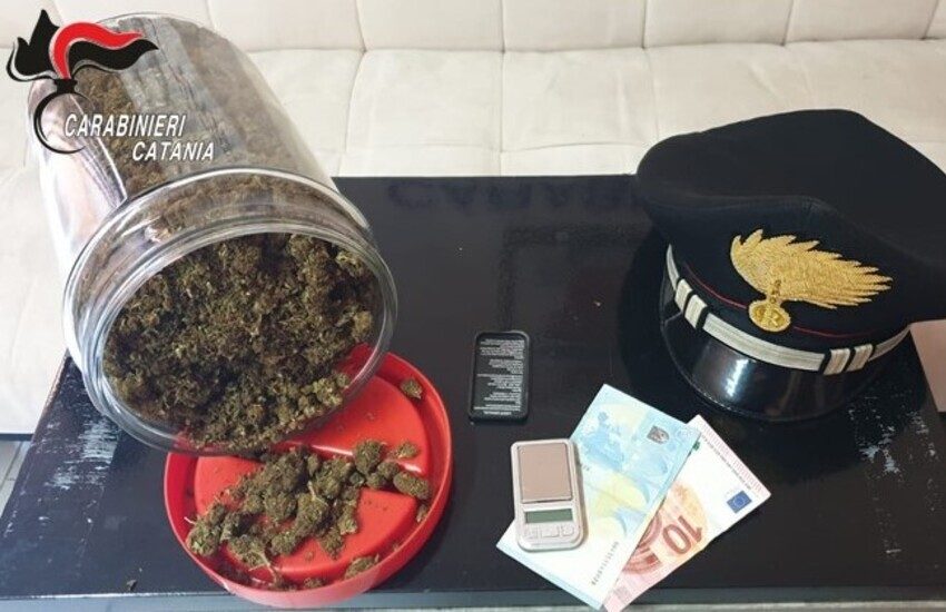 Belpasso, aveva 600 gr di droga in casa pronta per lo spaccio: un arresto