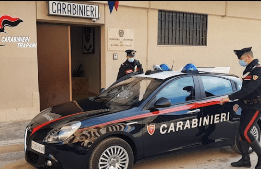 Vogliono una casa più grande e abbattono la parete dell’appartamento a fianco. Denunciati a Mazara