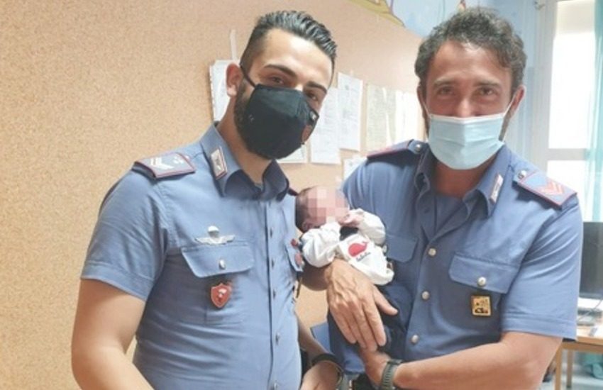 Catania, neonato abbandonato in una cesta con il cordone ombelicale ancora attaccato