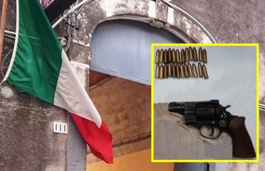 Catania, beccato pusher 39enne e rinvenuta pistola con matricola abrasa nel quartiere San Cristoforo