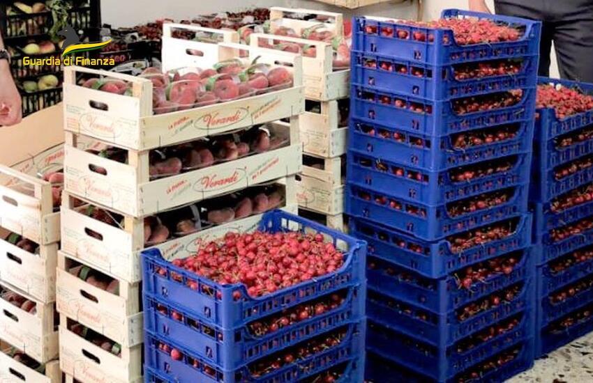 Mussomeli, sequestrati oltre 800 kg di prodotti ortofrutticoli venduti abusivamente