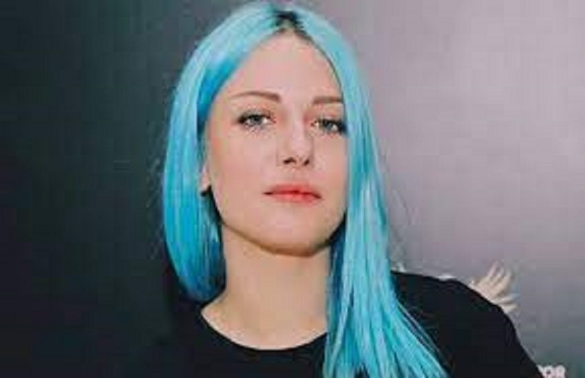 Paura per Karen Kokeshi, aggredita mentre tornava a casa