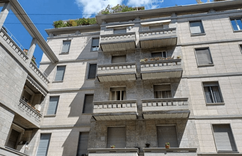 Milano: operaio precipita nel vuoto mentre stava installando una tenda da sole