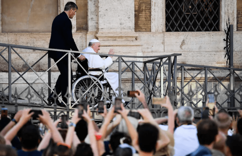 Papa Francesco prossimo alle dimissioni? Ecco perché il Vaticano è in subbuglio