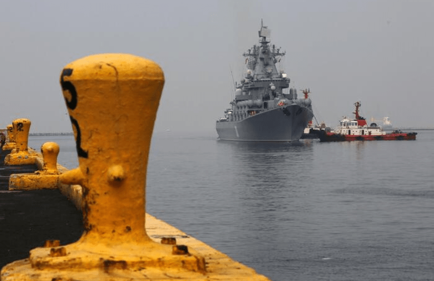 Navi e sommergibili militari russi nel Mediterraneo: sono sempre più numerosi