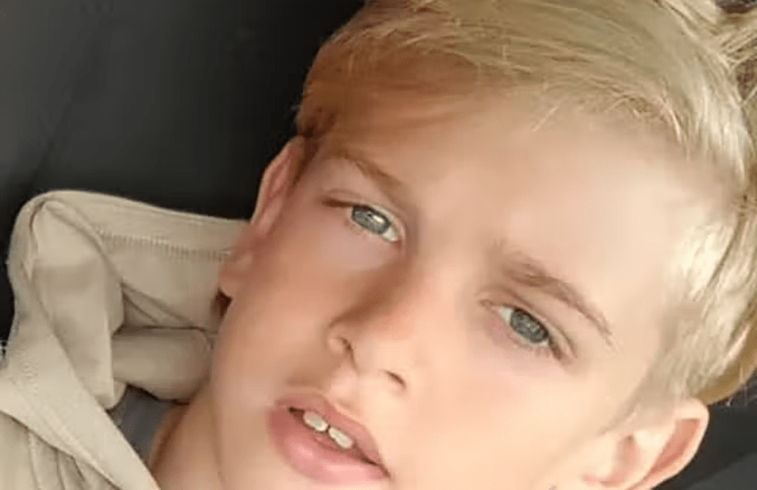Il giudice stabilisce che un 12enne è morto. La madre: “Mi stringe la mano, ci opporremo”