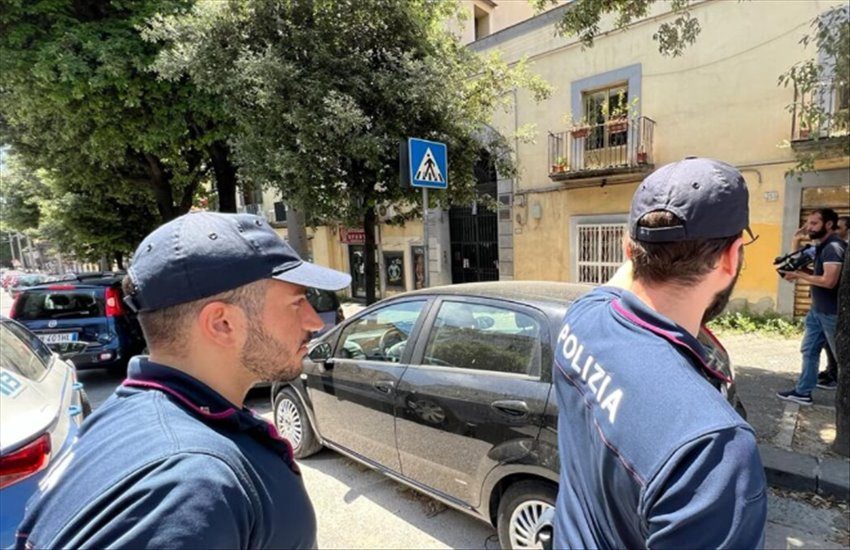 Napoli, sorelle sfregiate con l’acido, c’è una svolta nelle indagini