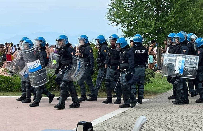 Spaventosa rissa tra ragazzi a Peschiera del Garda: si erano organizzati su Tik Tok – Video