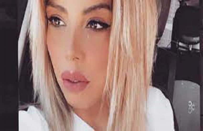 Perde il controllo dell’auto e si schianta contro un palo della luce: muore a 31 anni nel giorno del suo compleanno