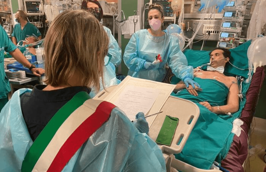 Si sposa in ospedale prima di morire, ma arriva un miracoloso dono di nozze