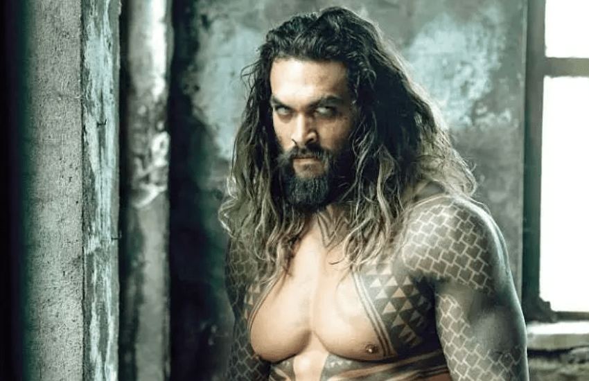 Jason Momoa salva un centuaro che lo investe (VIDEO)