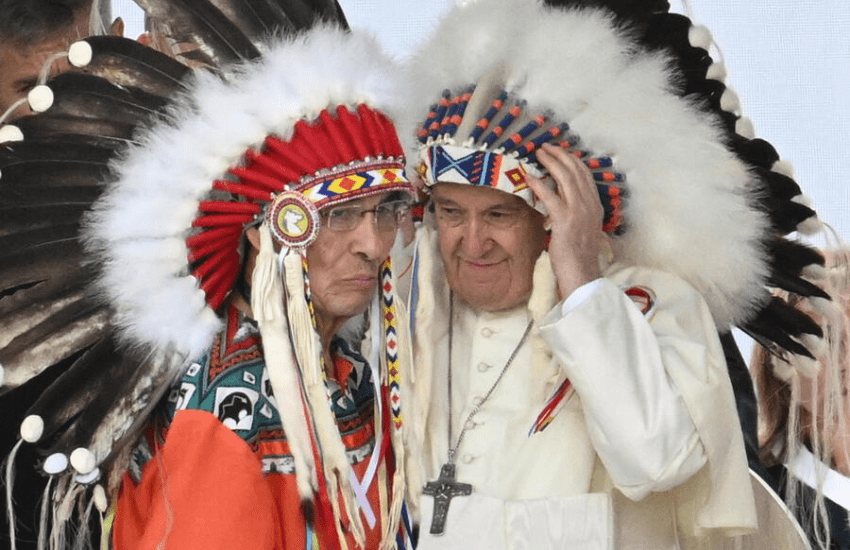 Papa Francesco: “La Chiesa ha fallito con gli indigeni. Impariamo dalla tenerezza materna”