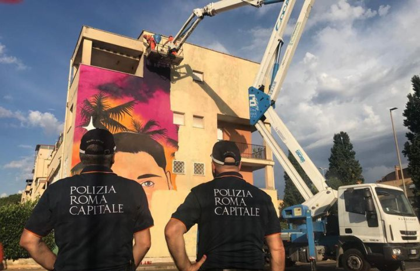 Roma, si schianta a 300 km/h: rimosso il murales dedicato alla vittima