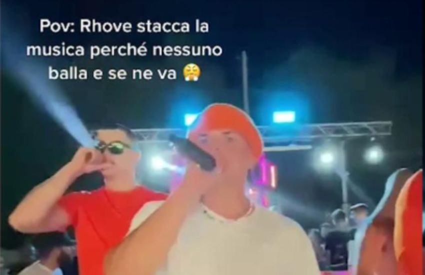 Il pubblico non balla, il rapper Rhove (quello di shakerando) interrompe il concerto e se ne va