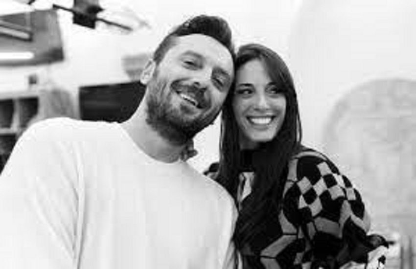 Cesare Cremonini torna con la fidanzata Martina: avvistati assieme a Maratea
