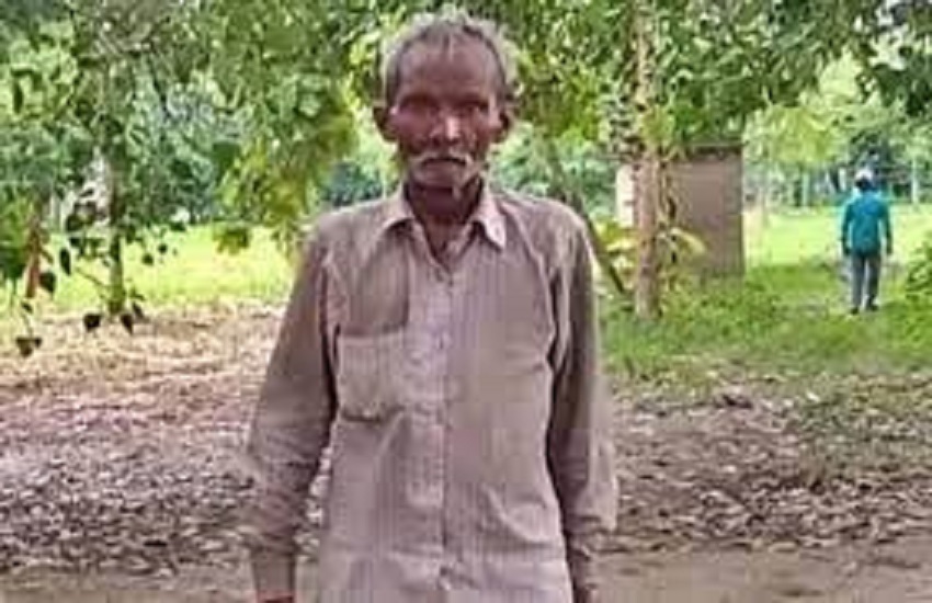 Dharamdev Ram, l’uomo che non si lava da 22 anni per protesta contro le ingiustizie del mondo
