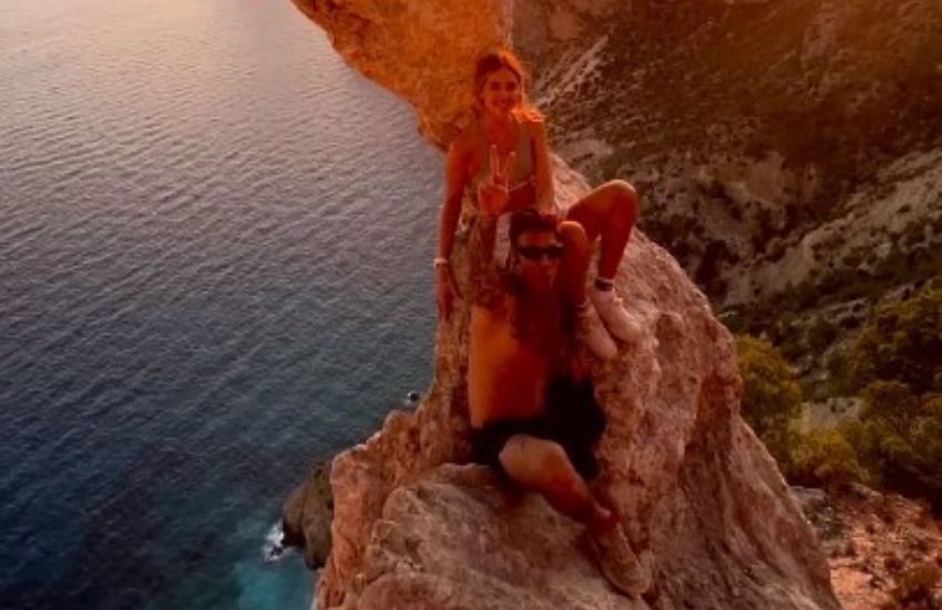 Fedez e Chiara Ferragni girano un video in bilico su un dirupo, scoppia la polemica per la pericolosità del gesto