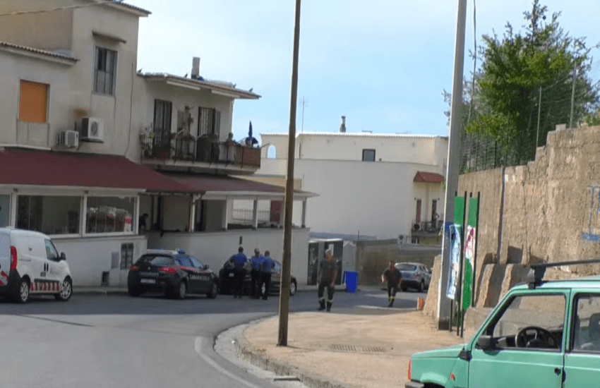 Bacoli: spara alla moglie e si barrica in casa (VIDEO)