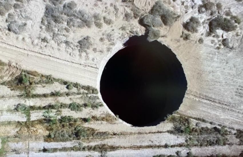 Un’enorme voragine si apre in Cile, un mistero senza spiegazioni: cos’è successo?