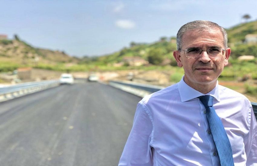 Regione stanzia 80mila euro per ristrutturare la caserma dei Vigili del Fuoco di Adrano: soddisfatto l’assessore Falcone
