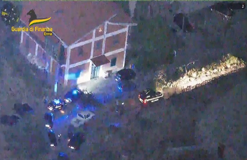 [VIDEO] Accesso illegale a fondi della Politica Agricola Comunitaria, la Guardia di Finanza emette 13 ordinanze cautelari: delitti commessi anche nel Catanese