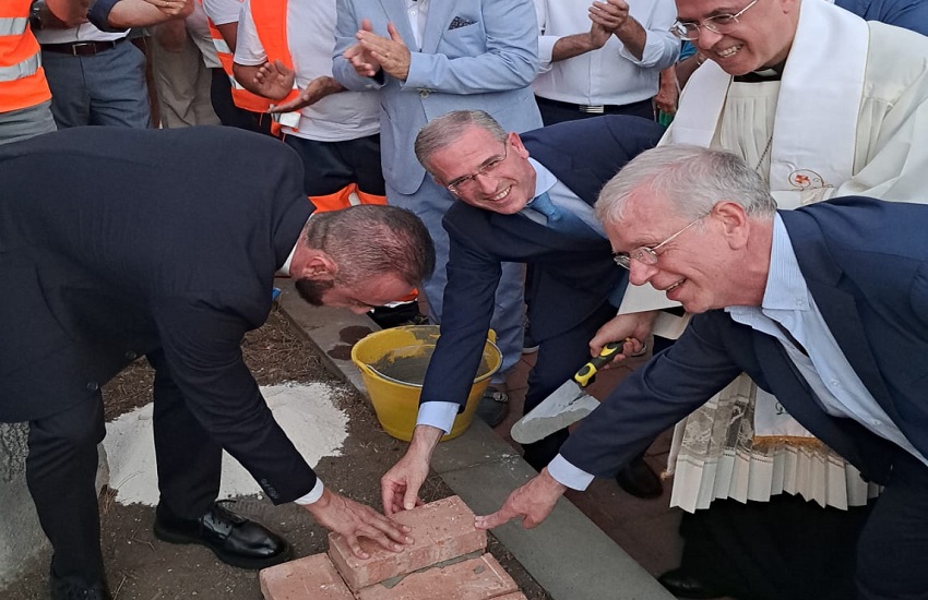 Posa prima pietra nuova chiesa al Villaggio Dusmet, Falcone: “Si avvia la rigenerazione urbana e sociale di un’intera area”