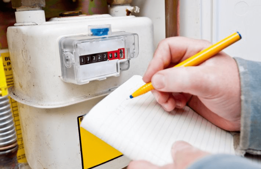 Gas: da ottobre termosifoni accesi meno a lungo e meno caldi. Niente Dad nelle scuole