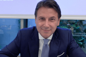 Giuseppe Conte torna a casa dopo l’intervento: il suo messaggio