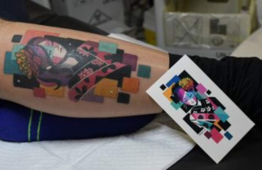 Cerotti per tatuaggi fai-da-te: “Niente dolore e rischio di infezioni”
