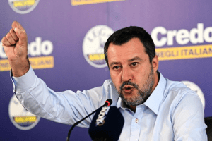 Salvini: libertà di usare i contanti, l’Italia non è il Venezuela