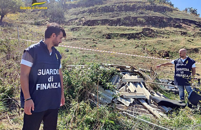 [VIDEO] Palagonia, sequestrata discarica con rifiuti speciali, denunciato il responsabile