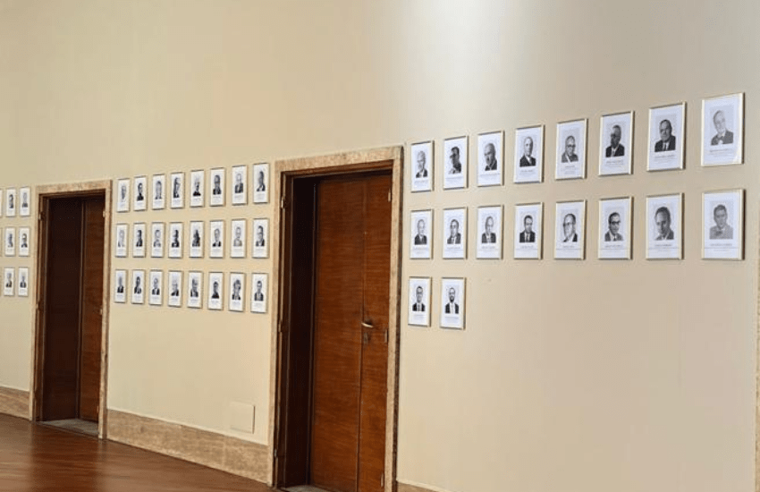 Benito Mussolini: scoppia il caso della foto del Duce esposta al Mise