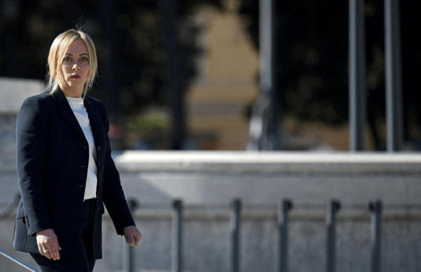 Giorgia Meloni serra i ranghi: “Segnalatemi ogni situazione che possa danneggiare Fdi”