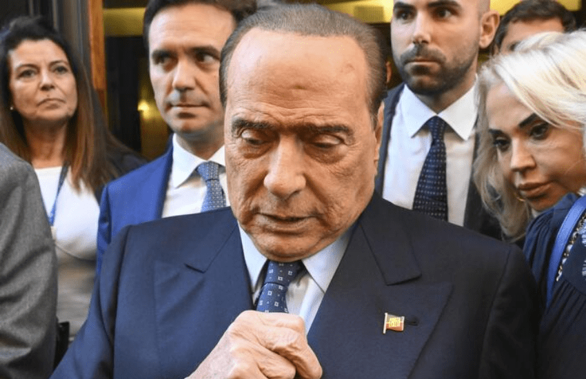 Governo: Silvio Berlusconi anticipa i ministri, Giorgia Meloni non ufficializza (VIDEO)