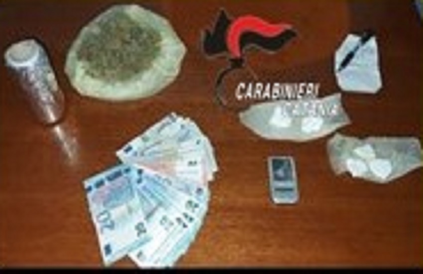 Droga ed evasione a Librino: Carabinieri arrestano due persone