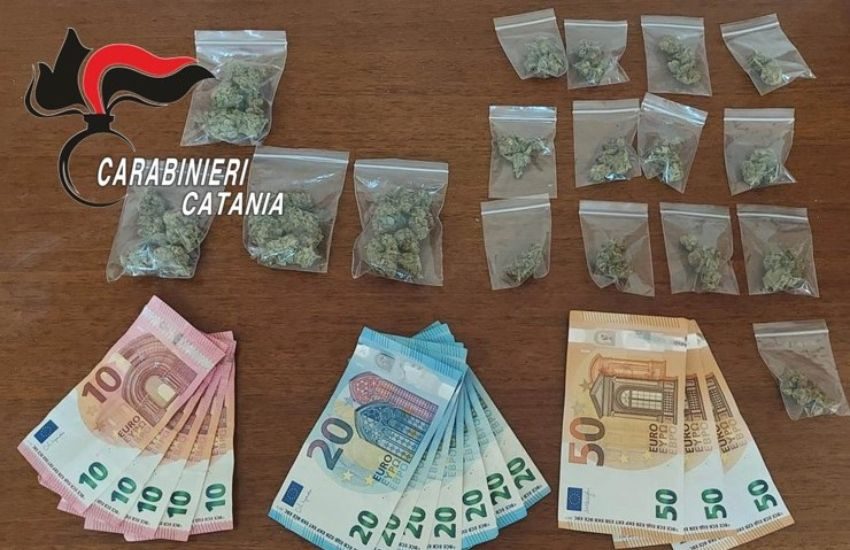 Catania, sorpreso a spacciare in strada, arrestato pusher 47enne