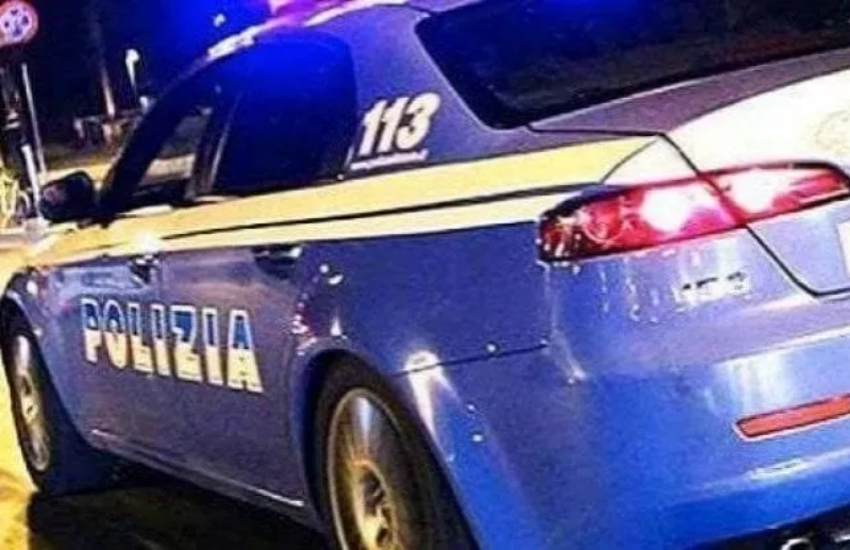 Catania, ruba attrezzi da un cantiere assieme a un complice con auto rubata: Polizia lo arresta dopo inseguimento