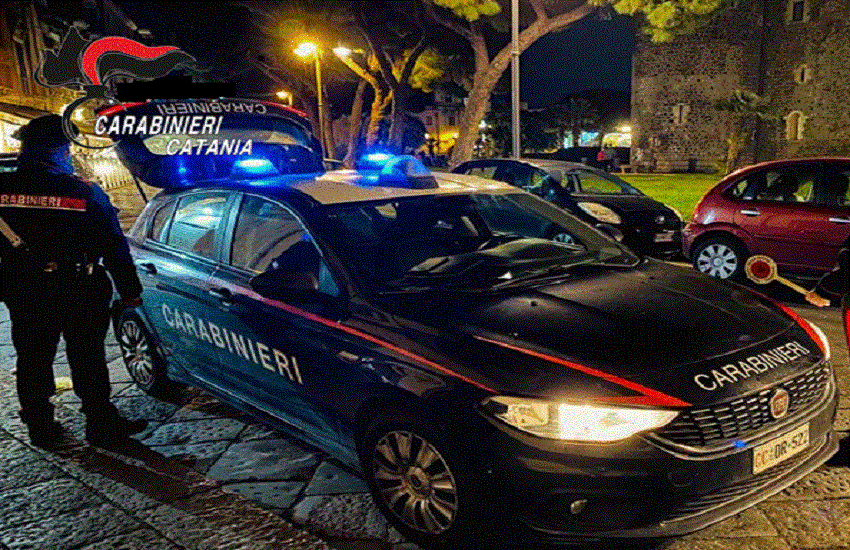 Castello Ursino, controlli dei Carabinieri: due persone denunciate, sanzioni per oltre 4mila euro
